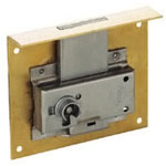 Serrure à entailler pour tiroir